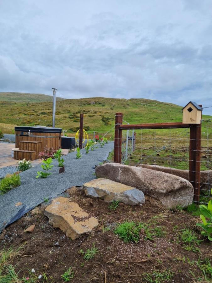 Black Hut At Slieve Croob Glamping Ballyward Exterior photo